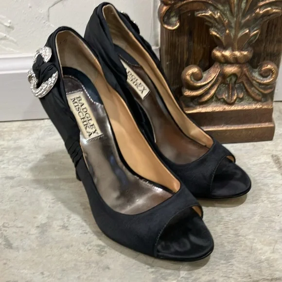 Badgley Mischka Women's Black Satin Peep Toe Heels - Picture 2 of 6